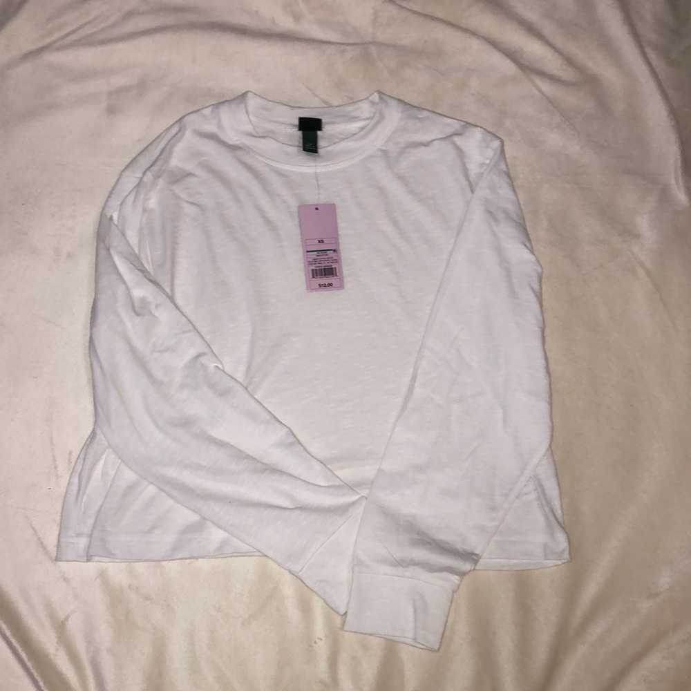 PLAIN LONG SLEEVE WHITE TOP, NEW WITH TAGS!